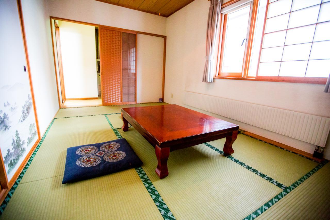 Rusutsu Lodges Pension Lilla Huset Niseko Exterior foto